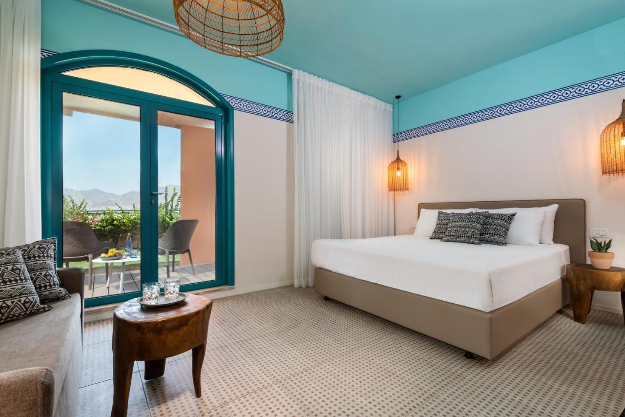 U Splash Hotel 2*