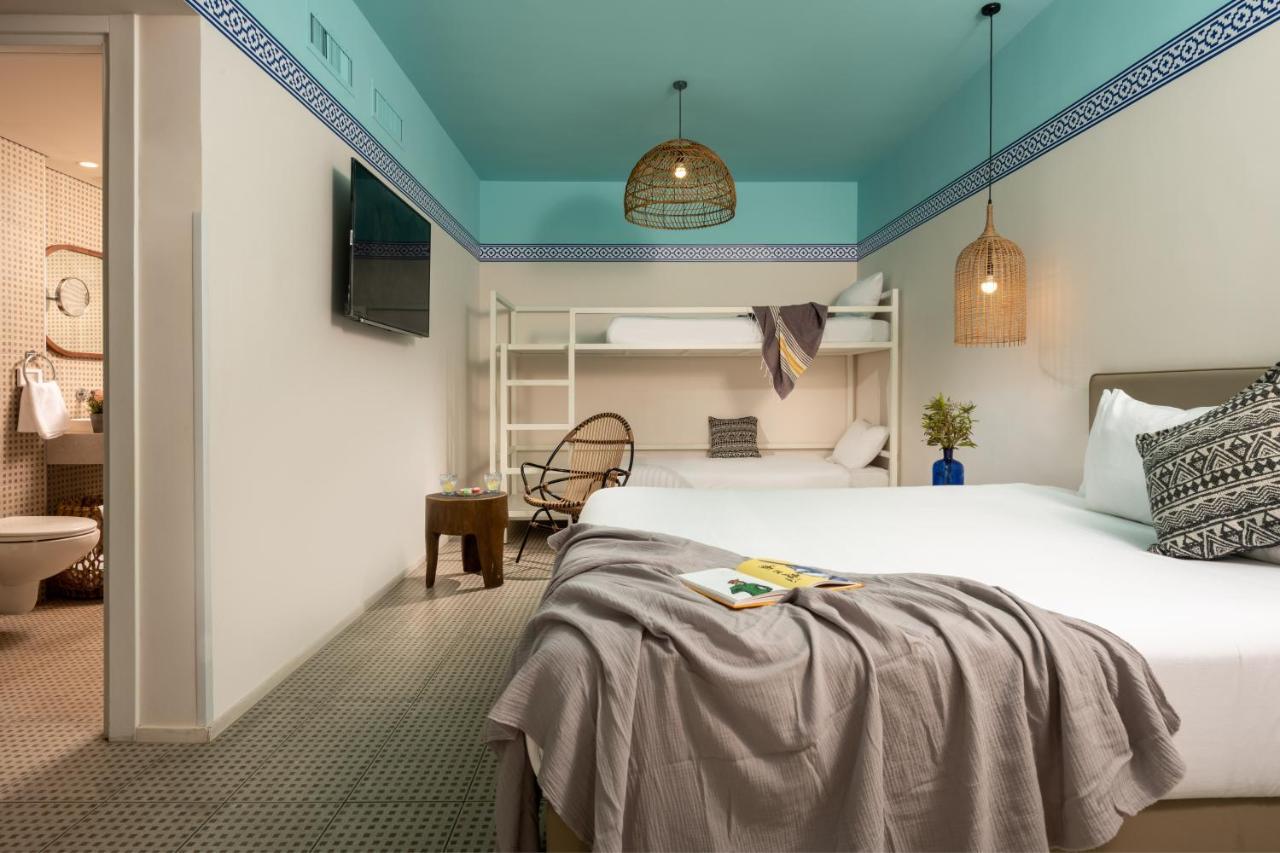 U Splash Hotel 2*